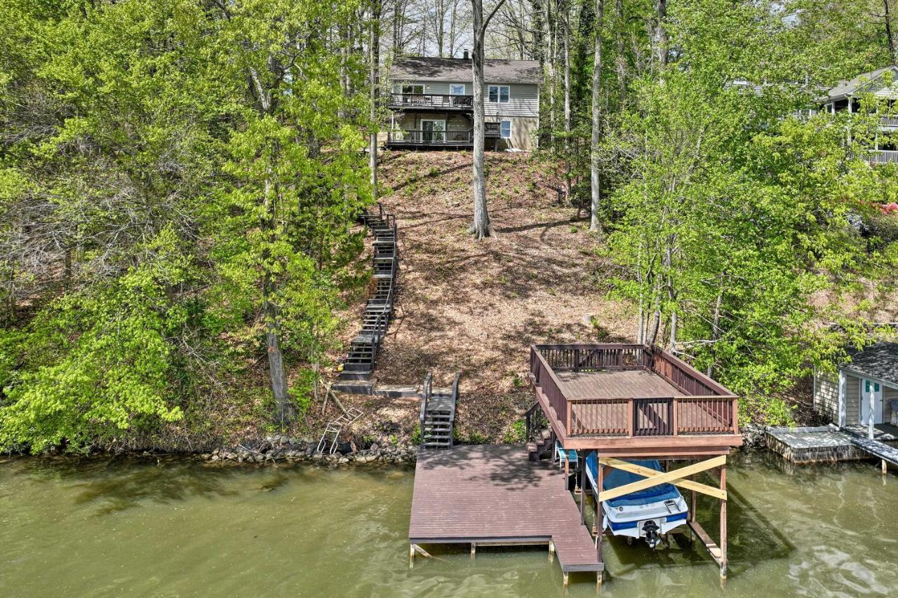 Waterfront Cottage With Boat Dock And 3 Decks! Bracey Екстериор снимка